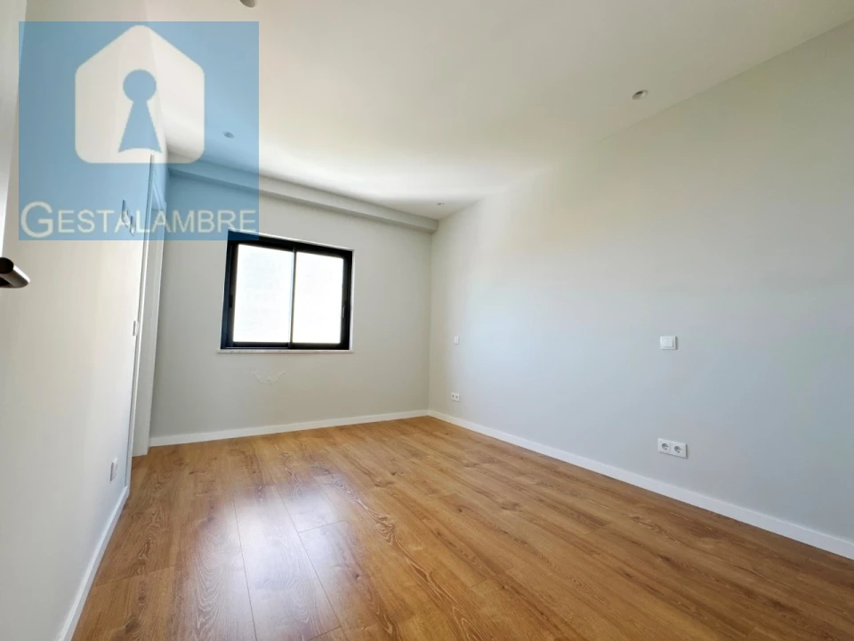 Apartamento T4 para Venda em Albufeira e Olhos de Água Foto 29