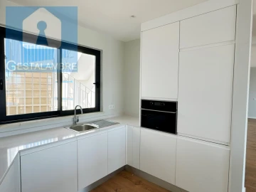 Apartamento T4 para Venda em Albufeira e Olhos de Água
