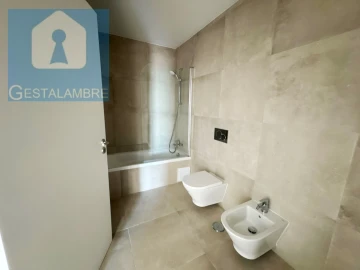 Apartamento T4 para Venda em Albufeira e Olhos de Água