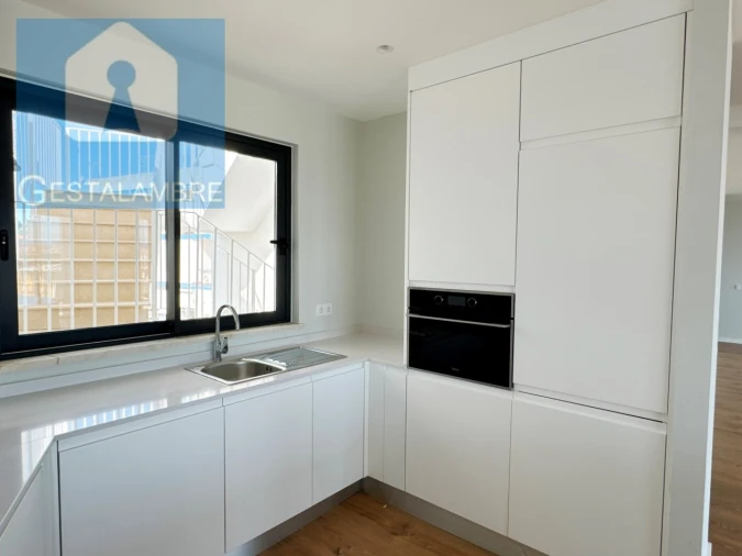 Apartamento T4 para Venda em Albufeira e Olhos de Água Foto 7