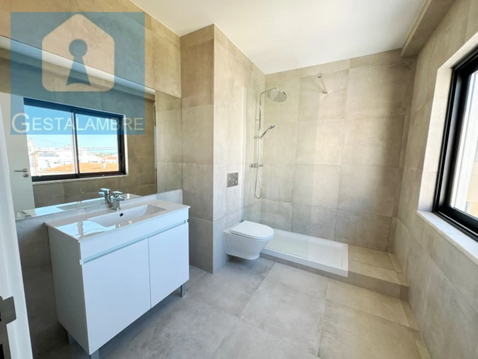 Apartamento T4 para Venda em Albufeira e Olhos de Água Foto 21