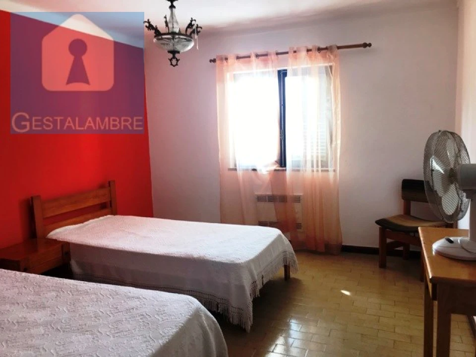 Moradia T5 para Venda em Albufeira e Olhos de Água Foto 10
