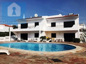 Moradia T5 para Venda em Albufeira e Olhos de Água