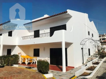Moradia T5 para Venda em Albufeira e Olhos de Água