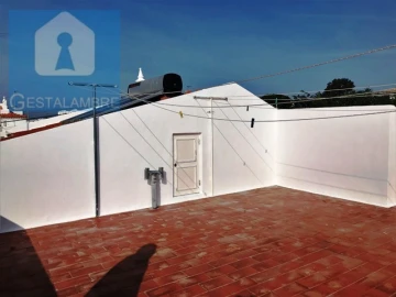 Moradia T5 para Venda em Albufeira e Olhos de Água