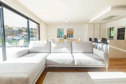 Apartamento T6 para Venda em Funchal (São Pedro)
