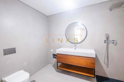 Apartamento T6 para Venda em Funchal (São Pedro)