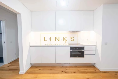 Apartamento T6 para Venda em Funchal (São Pedro)