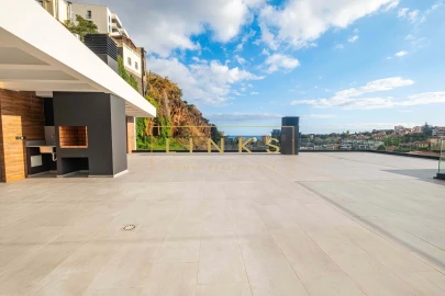 Apartamento T6 para Venda em Funchal (São Pedro)