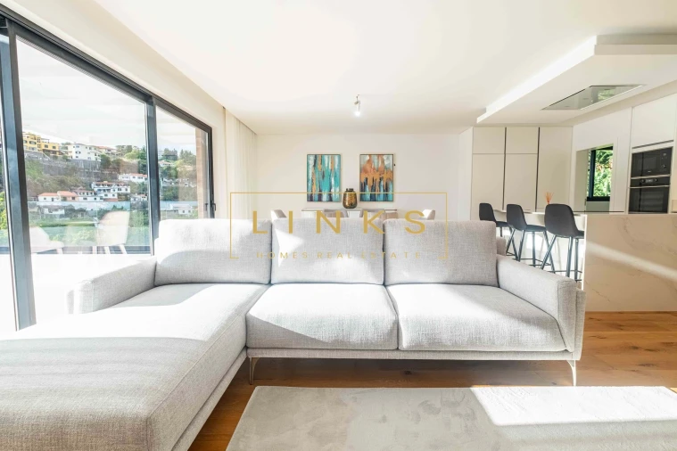 Apartamento T6 para Venda em Funchal (São Pedro) Foto 11