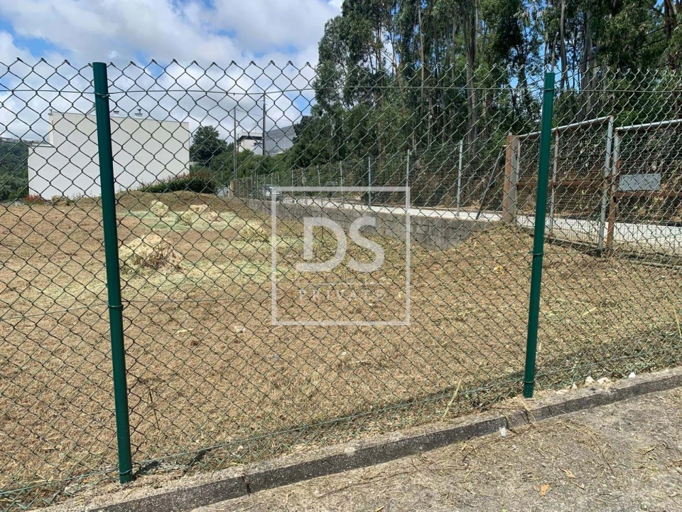 Terreno para Venda em O. Azeméis, Riba-Ul, Ul, Macinhata Seixa, Madail Foto 1