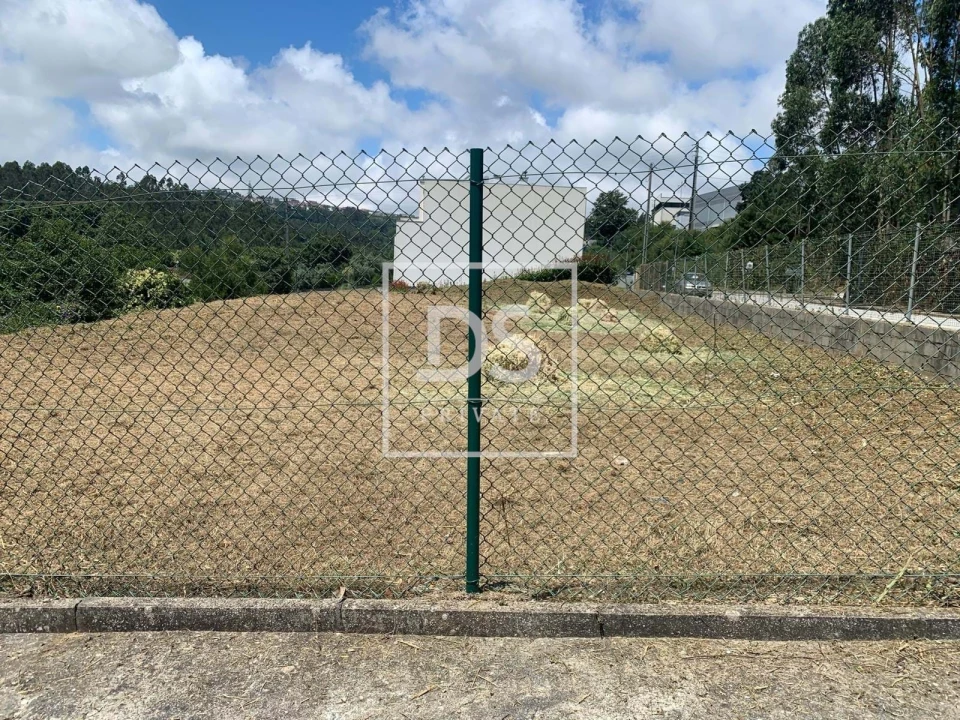 Terreno para Venda em O. Azeméis, Riba-Ul, Ul, Macinhata Seixa, Madail Foto 5