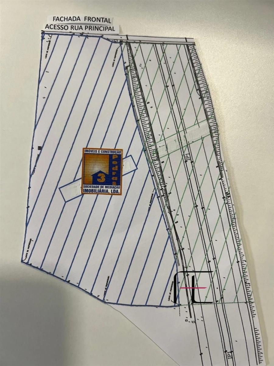 Terreno para Venda em Vilar de Andorinho Foto 11