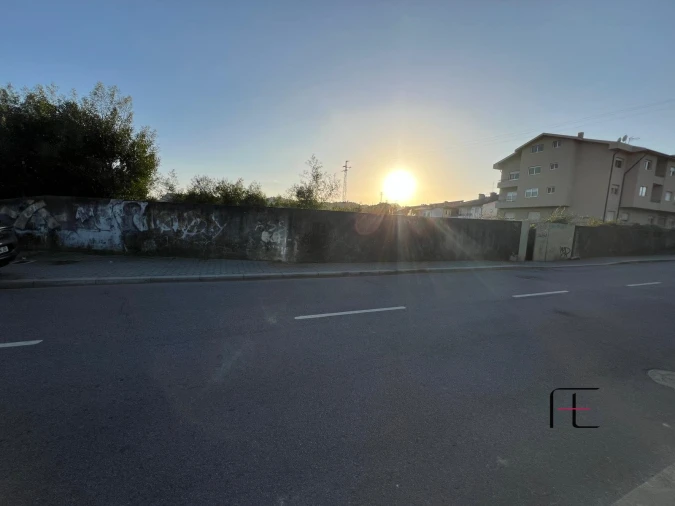 Terreno para Venda em Vilar de Andorinho Foto 7