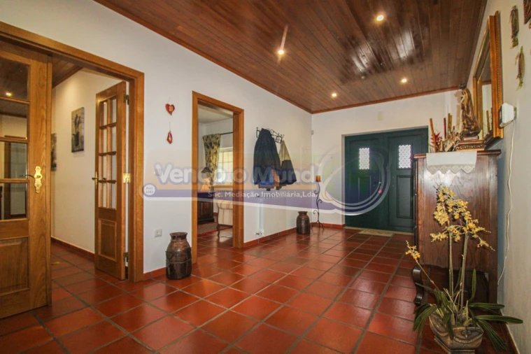Moradia T5 para Venda em Benavente Foto 6