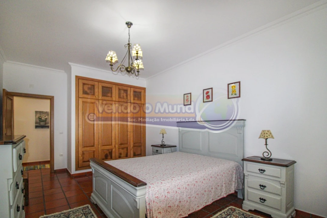 Moradia T5 para Venda em Benavente Foto 17