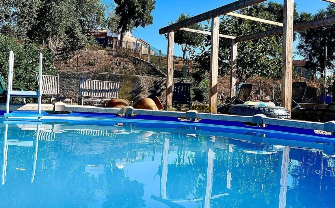 Moradia T4 para Venda em Vila Facaia Foto 3