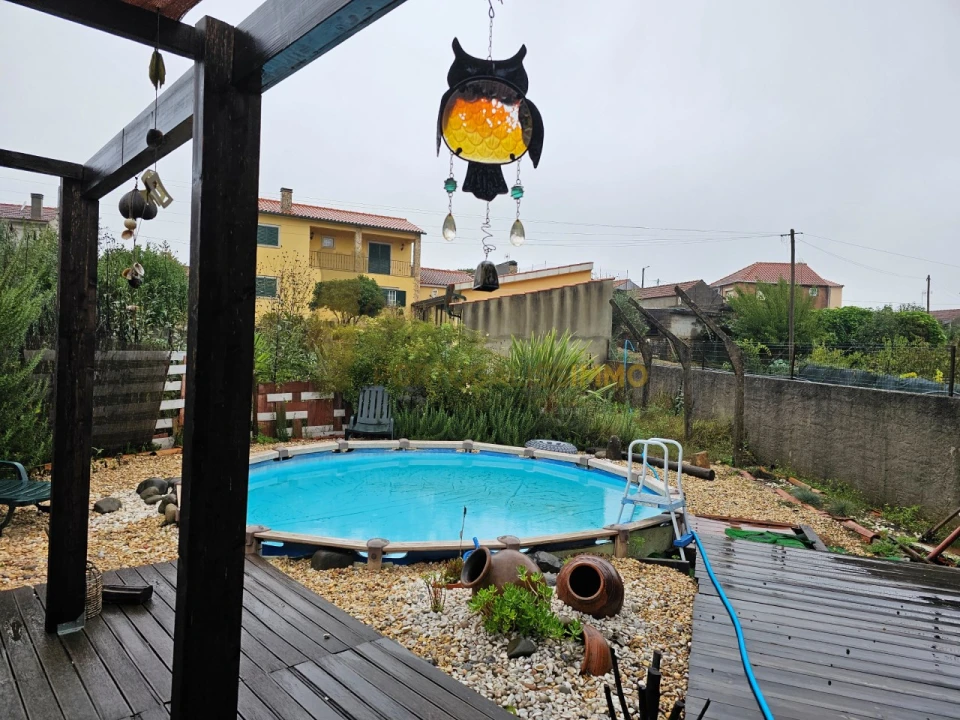 Moradia T4 para Venda em Vila Facaia Foto 4