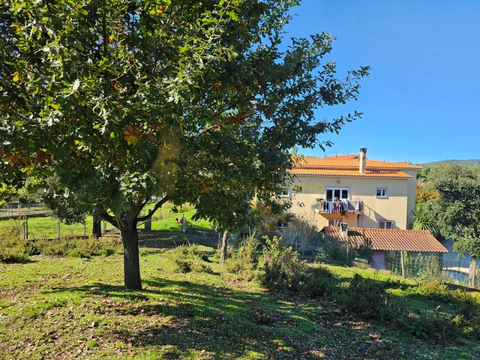 Moradia T4 para Venda em Vila Facaia Foto 16