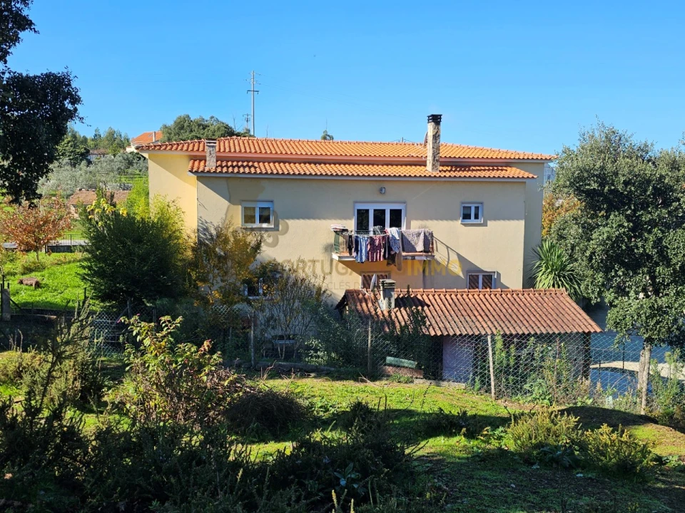 Moradia T4 para Venda em Vila Facaia Foto 17