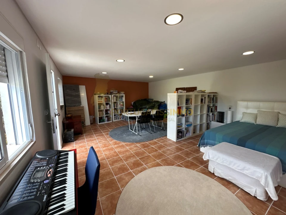 Moradia T4 para Venda em Serra e Junceira Foto 55