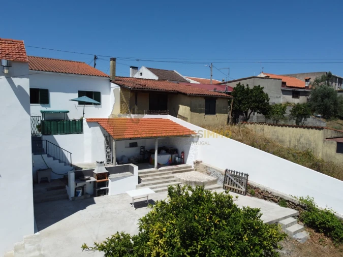 Moradia T4 para Venda em Serra e Junceira Foto 5