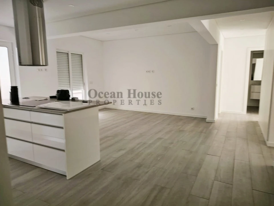 Apartamento T3 para Venda em Portimão Foto 2