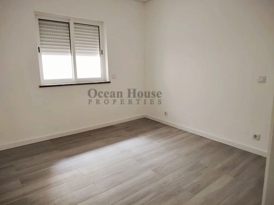 Apartamento T3 para Venda em Portimão Foto 8