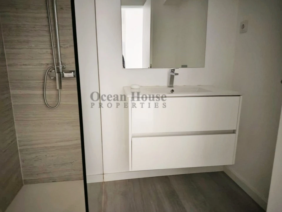 Apartamento T3 para Venda em Portimão Foto 10