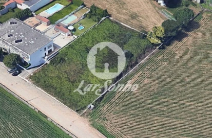 Terreno para Venda em Retorta e Tougues