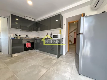 Moradia T4 para Venda em Buarcos
