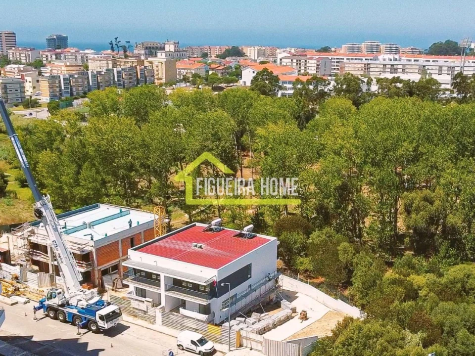 Moradia T4 para Venda em Tavarede Foto 1