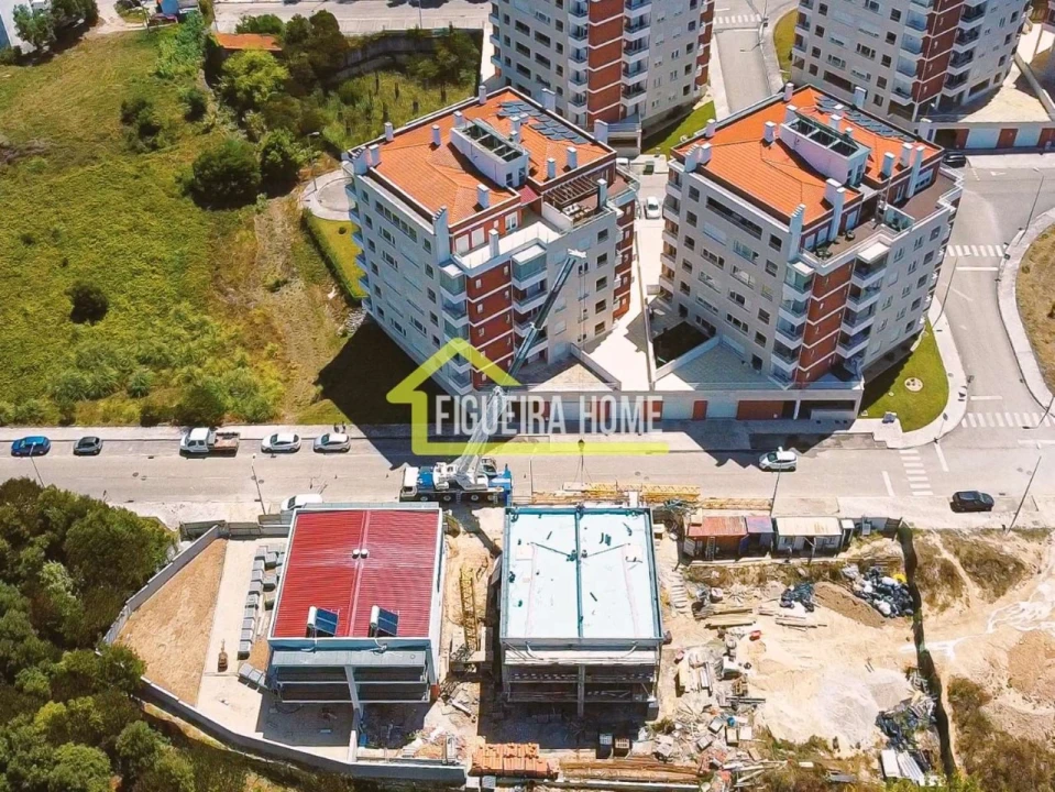 Moradia T4 para Venda em Tavarede Foto 3