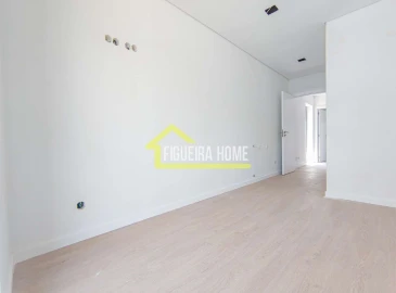 Moradia T4 para Venda em Tavarede