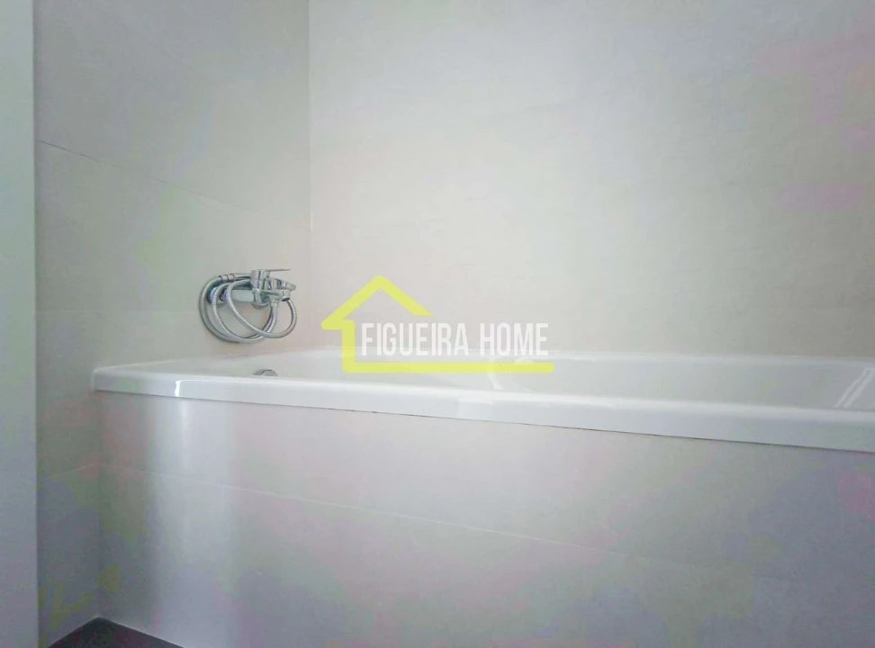 Apartamento T2 para Venda em Buarcos Foto 14