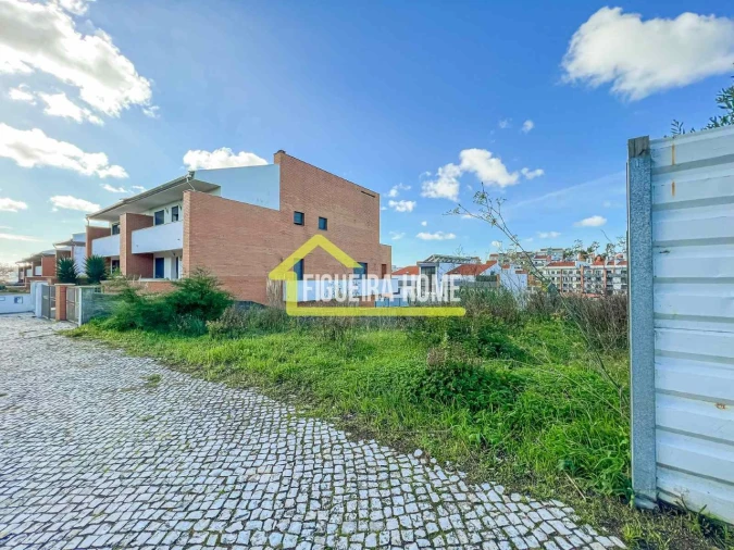 Terreno para Venda em Tavarede Foto 3