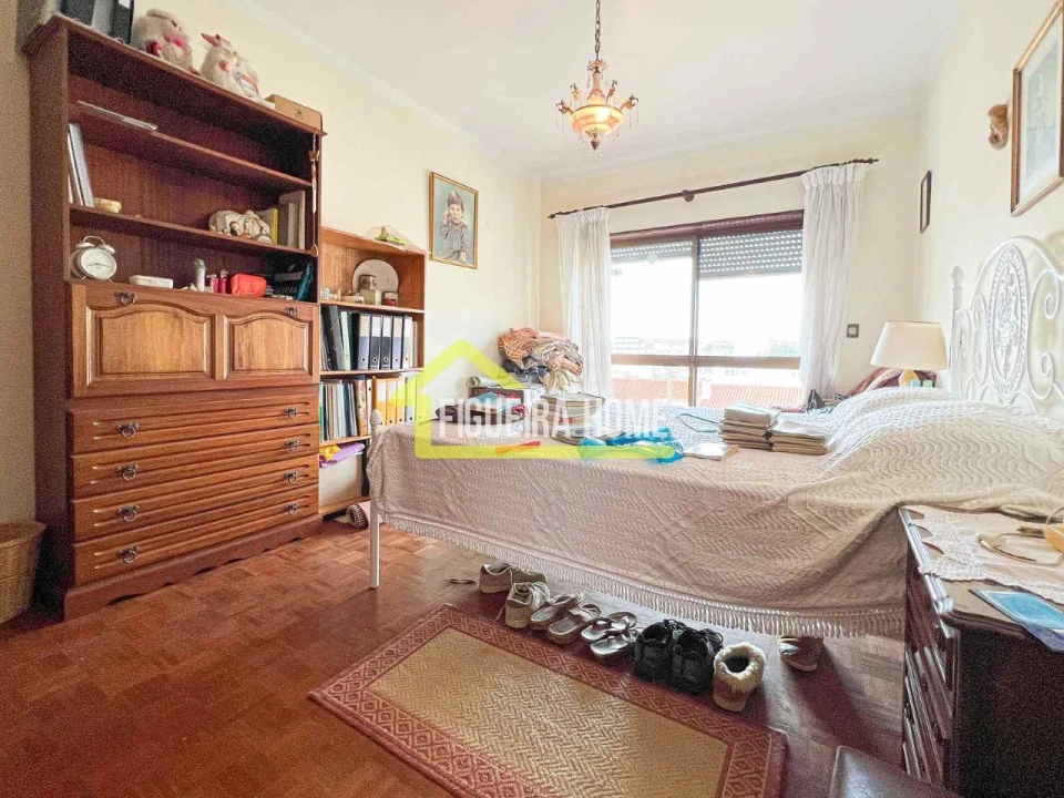 Moradia T4 para Venda em Buarcos Foto 15