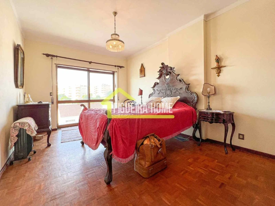 Moradia T4 para Venda em Buarcos Foto 16