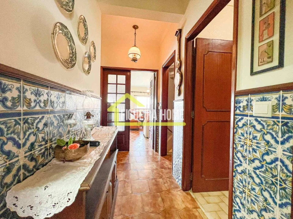 Moradia T4 para Venda em Buarcos Foto 11