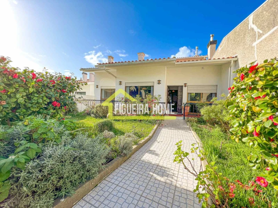 Moradia T4 para Venda em Buarcos Foto 44