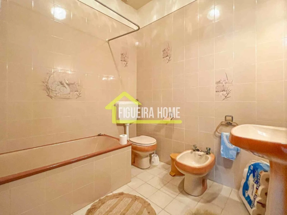 Moradia T4 para Venda em Buarcos Foto 48