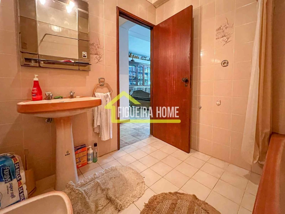 Moradia T4 para Venda em Buarcos Foto 47