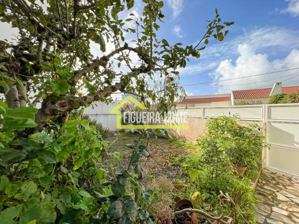 Moradia T4 para Venda em Buarcos Foto 58