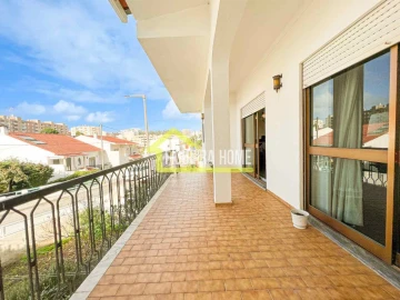 Moradia T4 para Venda em Buarcos