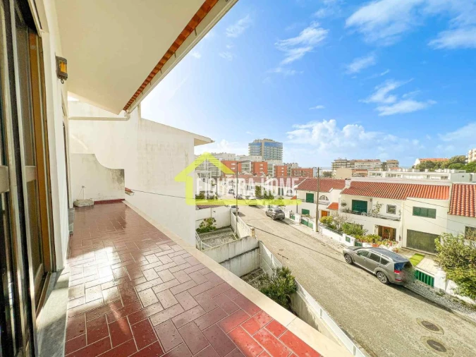 Moradia T4 para Venda em Buarcos Foto 10