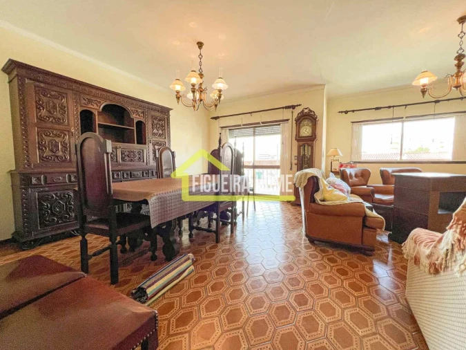 Moradia T4 para Venda em Buarcos Foto 18