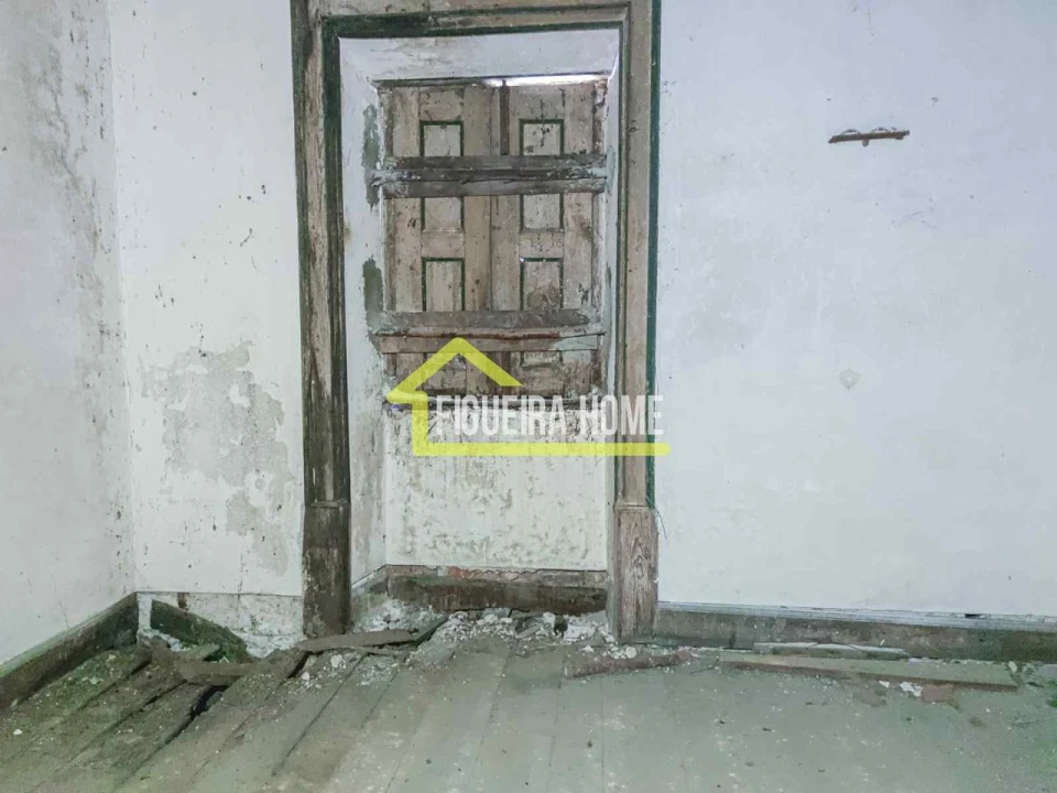 Moradia T5 para Venda em São Pedro Foto 32