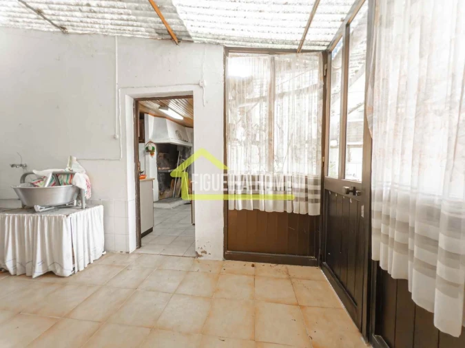 Moradia T3 para Venda em Lavos Foto 24