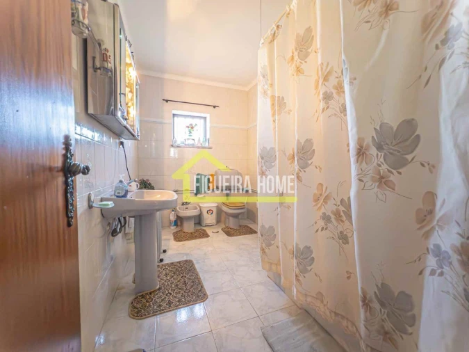 Moradia T3 para Venda em Lavos Foto 35