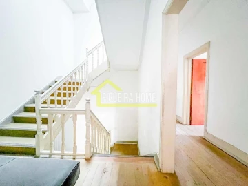 Moradia T8 para Venda em Buarcos